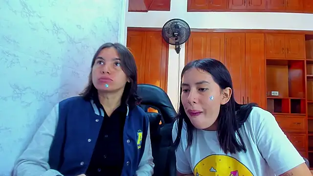 Soffy and Emily online show from June 11, 12:24 pm