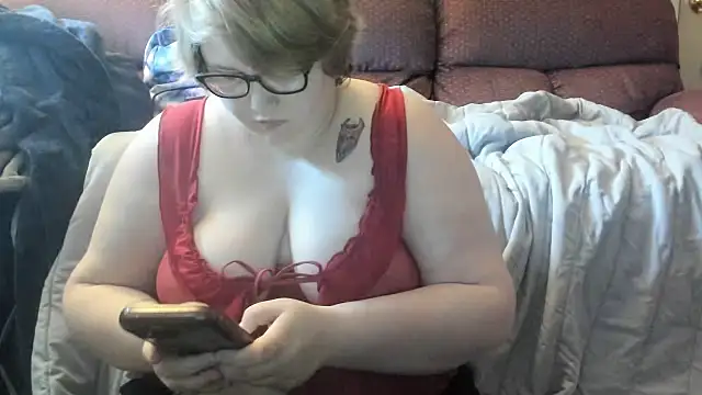 babypie2000 online show from May 18, 8:26 pm