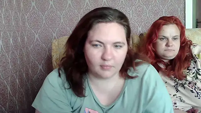 TiffanyLenee online show from May 18, 9:26 am
