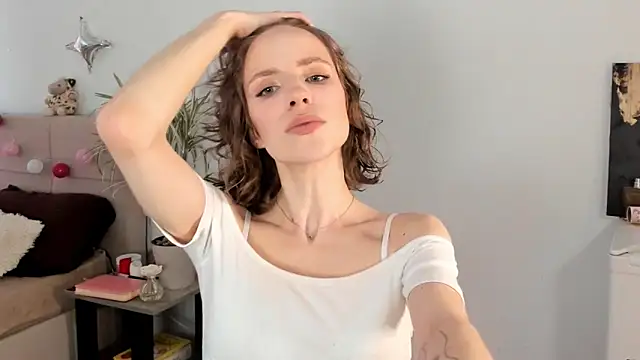 imogensy online show from June 3, 2:33 pm