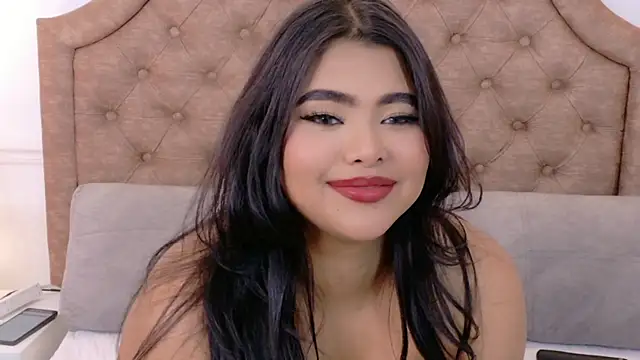 SophiaCollinss online show from June 24, 8:08 pm