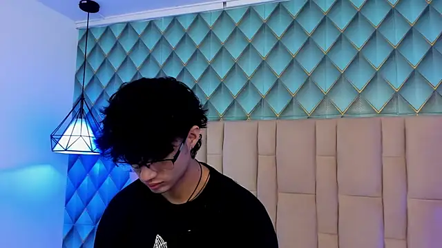 Sofia-Ethan online show from June 13, 1:30 pm