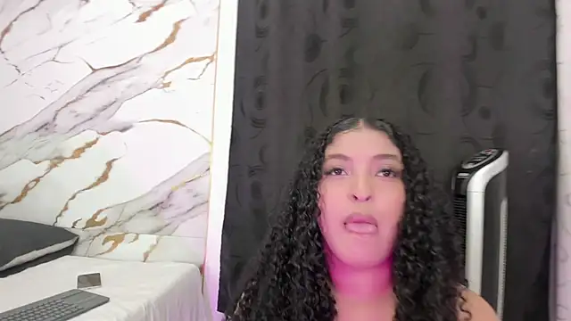 kaleb violeta00 online show from June 24, 5:06 am