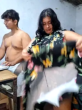 ParejaCurvy20 online show from June 27, 12:22 pm