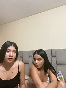 Venusduoxx online show from May 28, 6:33 am