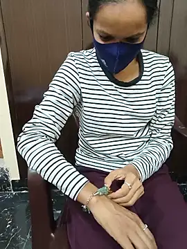 Shanaya 001 online show from May 19, 4:52 am