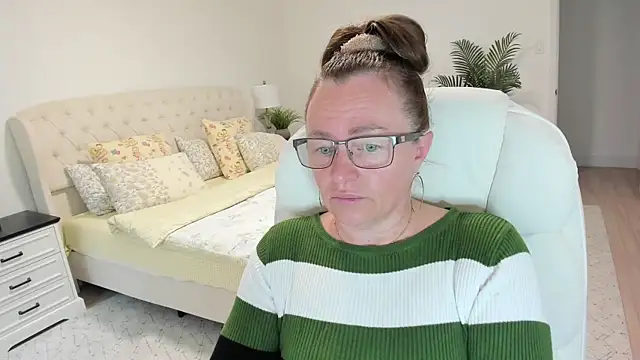 Vika73 online show from June 10, 11:42 am