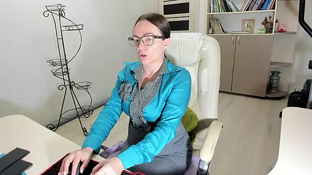 Vika73 online show from November 14, 4:12 am