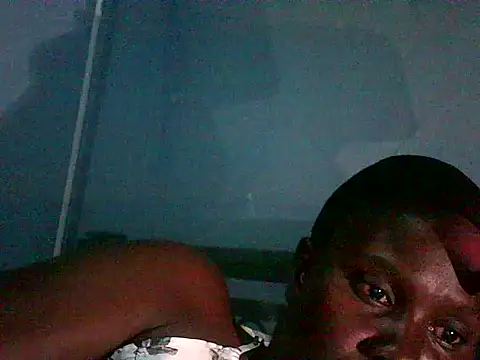 creamyebony5 online show from May 17, 9:14 pm