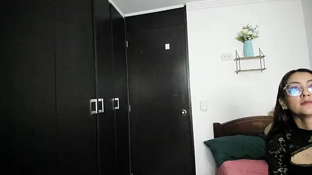 Lucy Doll85 online show from July 8, 1:52 am