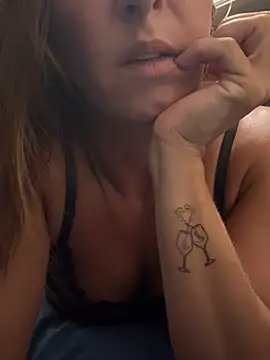 chiara-loveandlife online show from June 27, 9:32 am