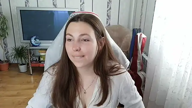  online show from June 8, 11:55 am