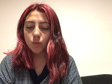 Emma Cut online show from June 9, 9:20 am