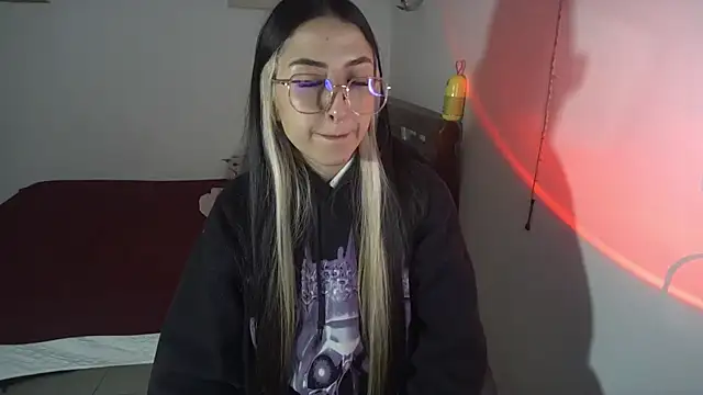 Frida nymph online show from June 12, 6:10 am