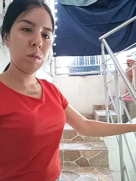 HOTANDSKINNY online show from June 15, 10:59 am
