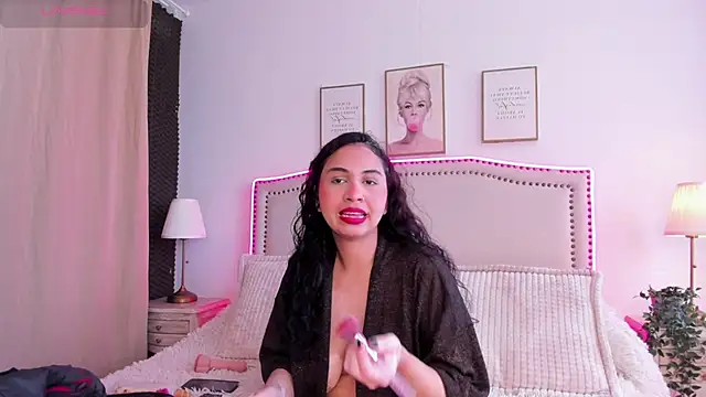 jade chers online show from July 8, 1:13 pm