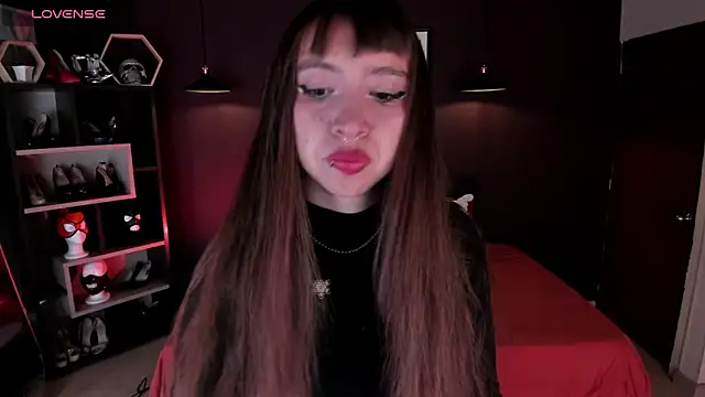 Scarlett  Cooper  1 online show from June 10, 12:04 pm