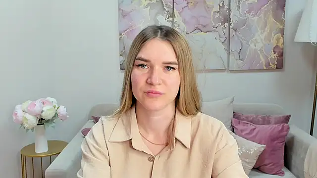 RoxyReignn online show from June 27, 9:43 pm