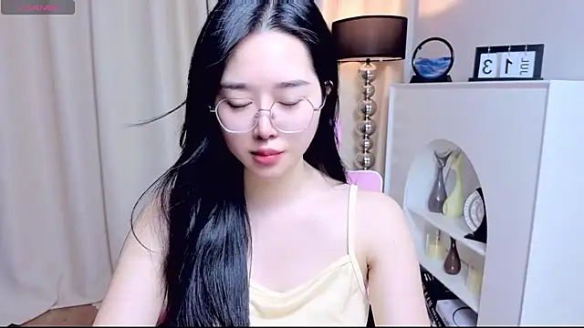 miuu6868 online show from July 14, 2:27 am