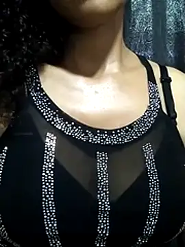 kiara-belle online show from May 24, 5:56 pm