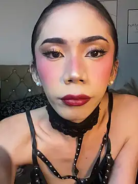 CassandraLovve online show from June 25, 12:40 pm