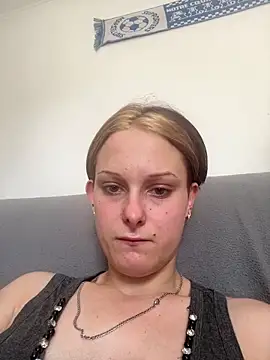 Quenn667 online show from June 19, 2:31 pm