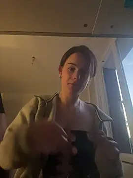 Quenn667 online show from June 10, 7:56 pm