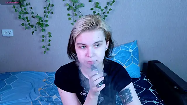 EndThanatos online show from July 20, 1:08 am