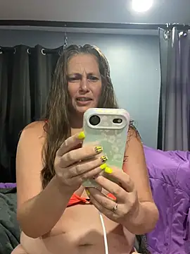 amberhotts2025 online show from June 28, 12:50 am