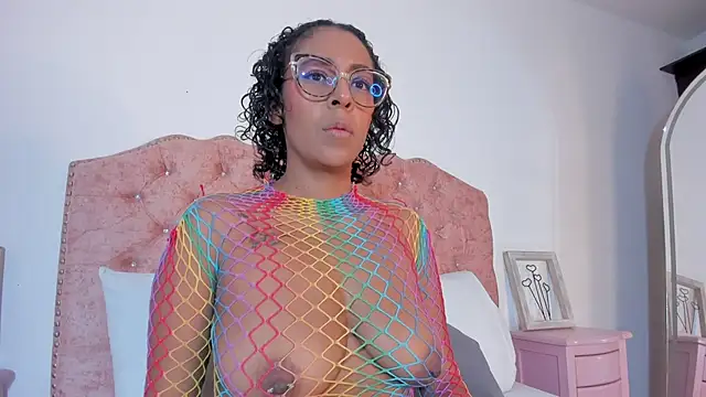 PriscilaCooper  online show from June 27, 2:45 pm