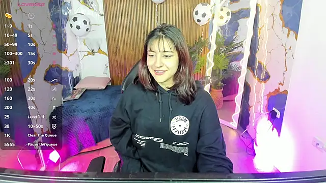 Zyra tay online show from July 4, 7:10 pm