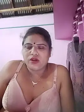 Maya Vabi online show from July 7, 1:47 pm