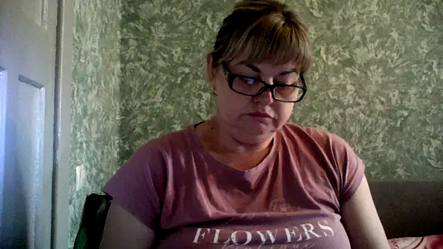Empress211 online show from June 2, 1:23 pm