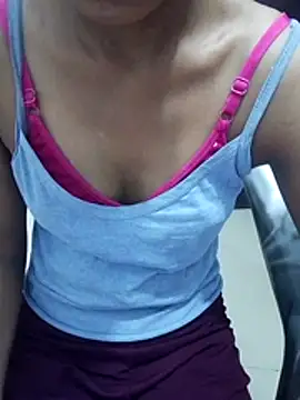 sexy kajal9 online show from June 9, 3:17 am