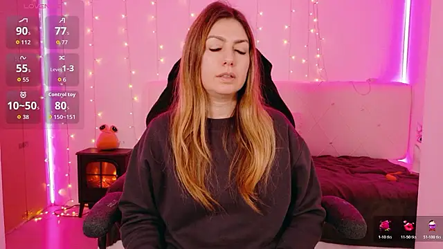 LindaWhite  online show from March 15, 10:12 pm