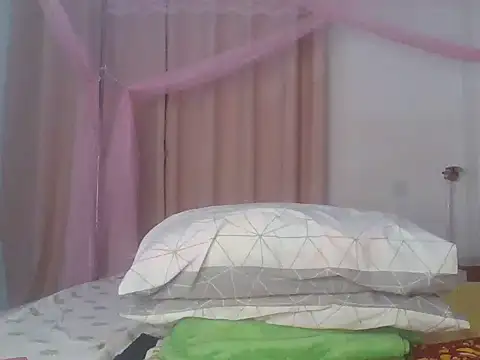 Xannaxx  online show from June 14, 7:03 pm