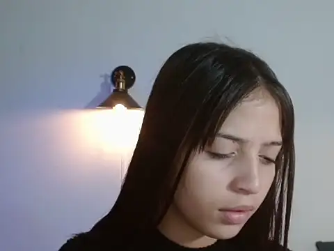 Tiffany Bu online show from June 1, 1:35 pm