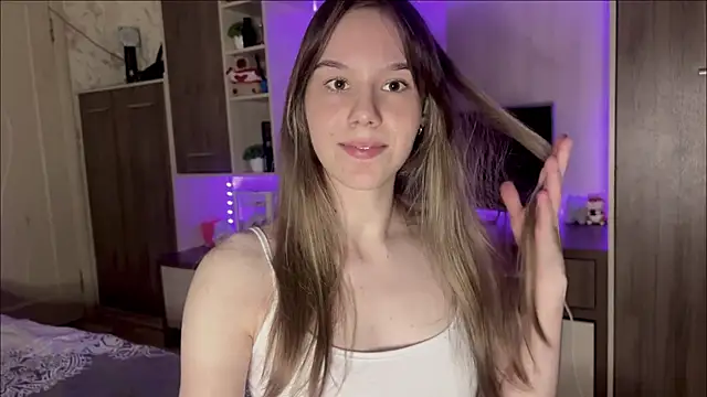 RinaRight   online show from May 31, 8:54 pm