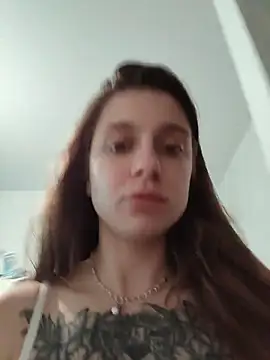 Eileenmurrr online show from June 17, 4:25 am