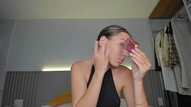 SofiClimbing online show from April 23, 3:58 am