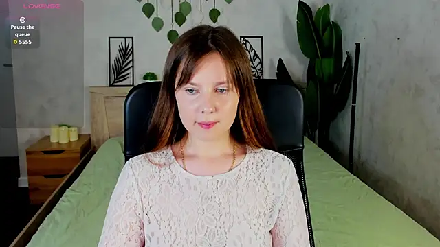 Violeta Paul online show from June 27, 9:43 am