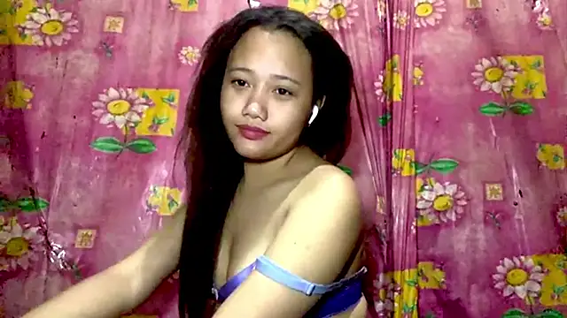 Abegail2221 online show from June 13, 1:41 pm