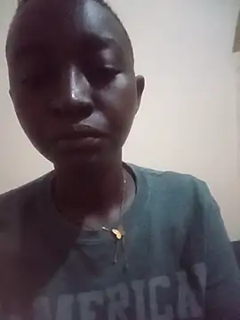 hottiebae001 online show from July 29, 5:13 pm