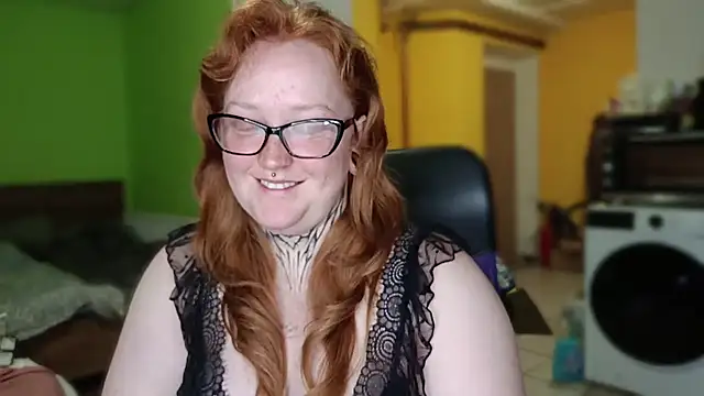 CURVYSAKURA online show from July 21, 10:10 pm