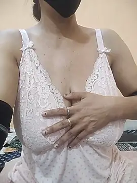 Anna gougeous online show from July 21, 10:49 am