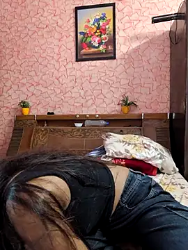 missheenu online show from June 5, 12:44 pm
