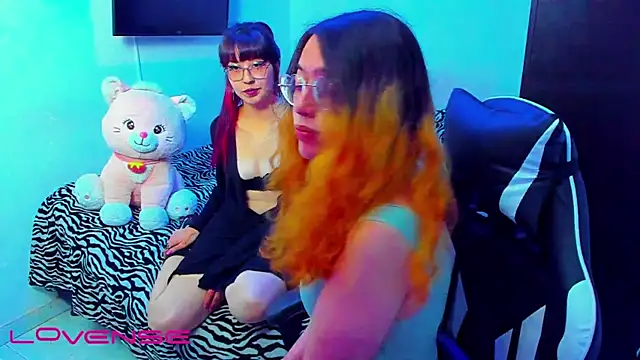 raven kitty online show from June 10, 4:11 am