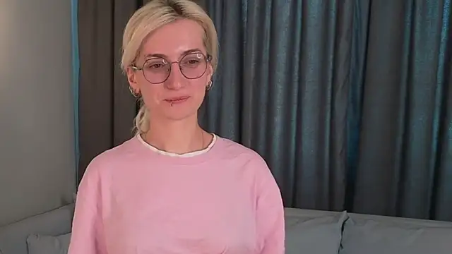 DaisyHopkins online show from June 24, 6:34 am