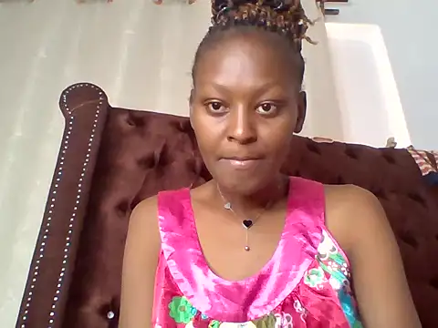 Pretty pretty2 online show from June 15, 11:32 am