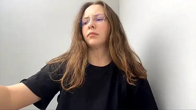 AlisonOhlmacher online show from June 10, 8:02 am